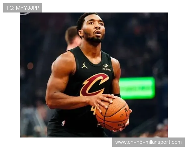 米切尔连中三分拉开比分差距,骑士势不可挡